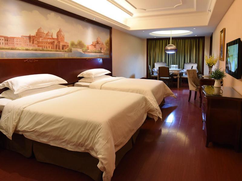 Vienna Hotel Loudi Chunyuan Pedestrian Street Ngoại thất bức ảnh